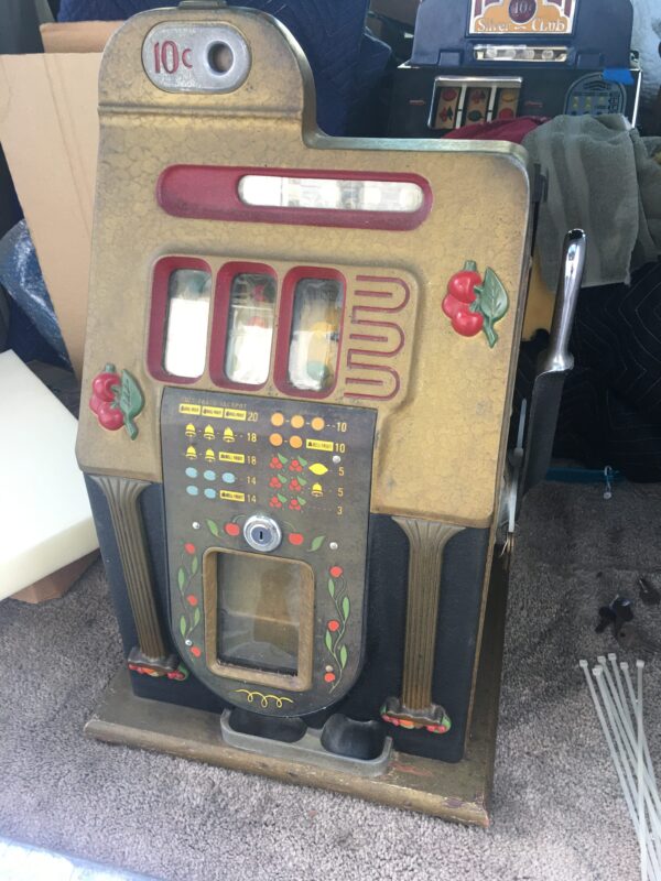 Mills Mfg Cherry Falls 10 cent Antique Slot Machine - Image 2
