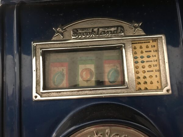 MILLS MASERATI SPORTS CAR SLOT MACHINE BROOKLAND RARE - Image 3