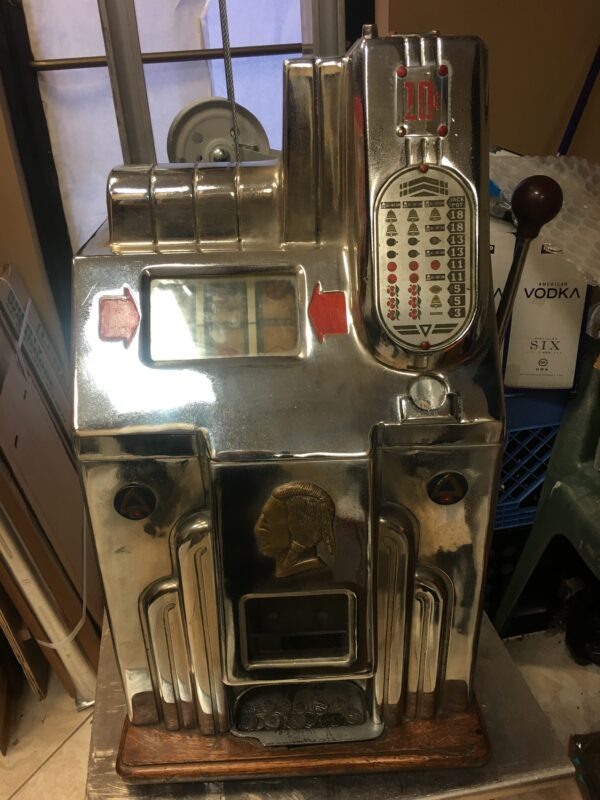 Jennings Super Chief 10c Slot Machine