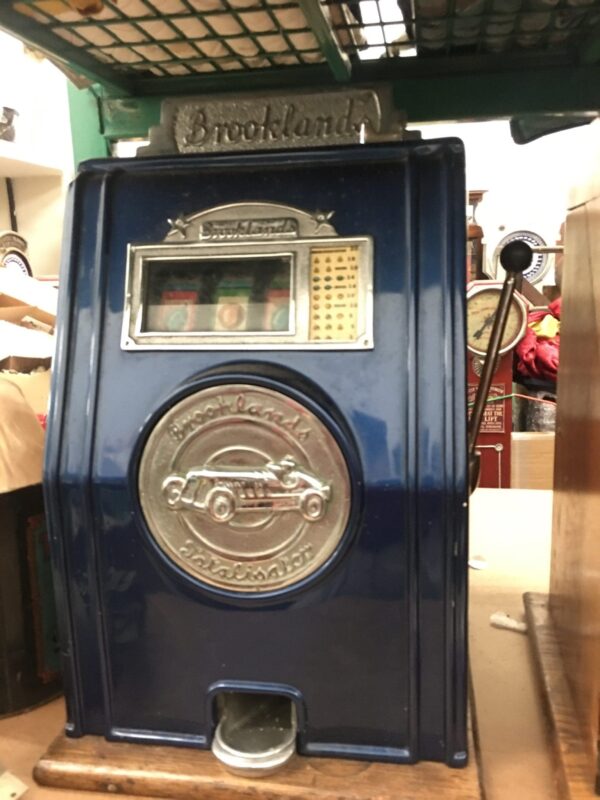 MILLS MASERATI SPORTS CAR SLOT MACHINE BROOKLAND RARE